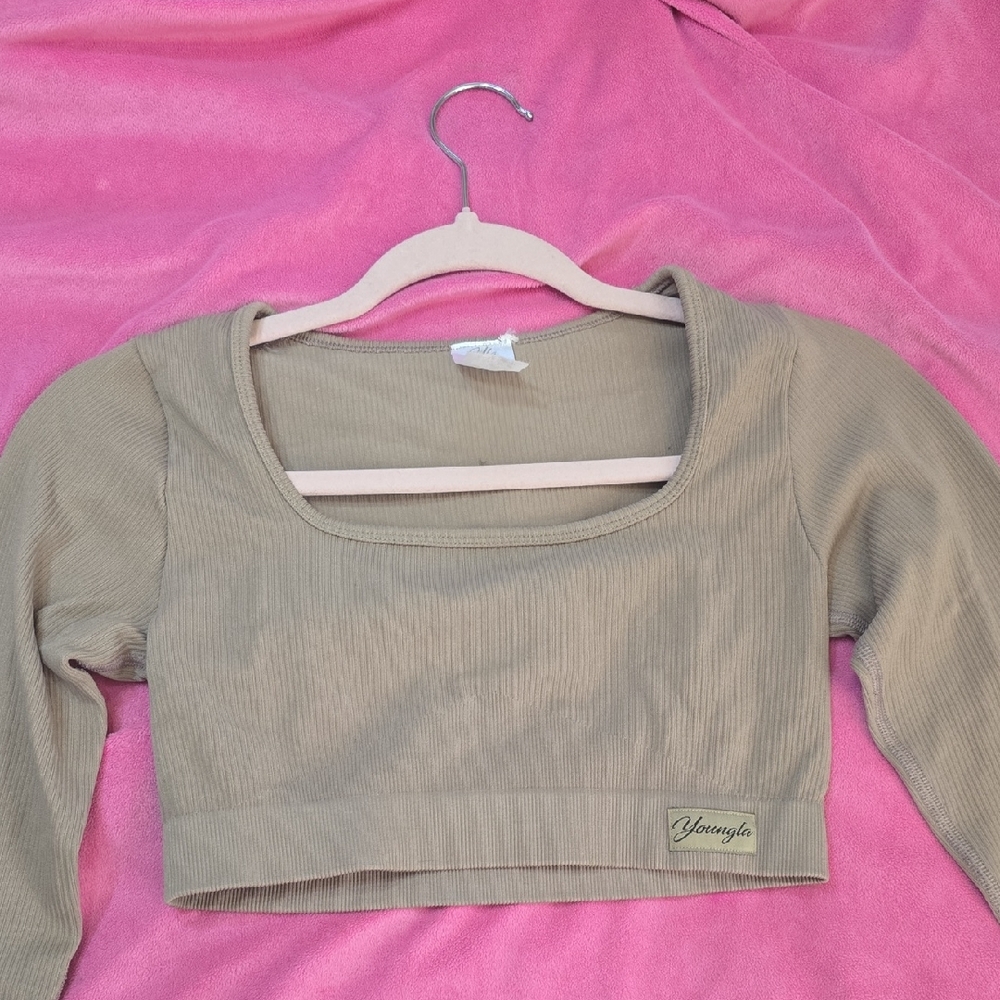 YoungLA Beige Long Sleeve Crop Top